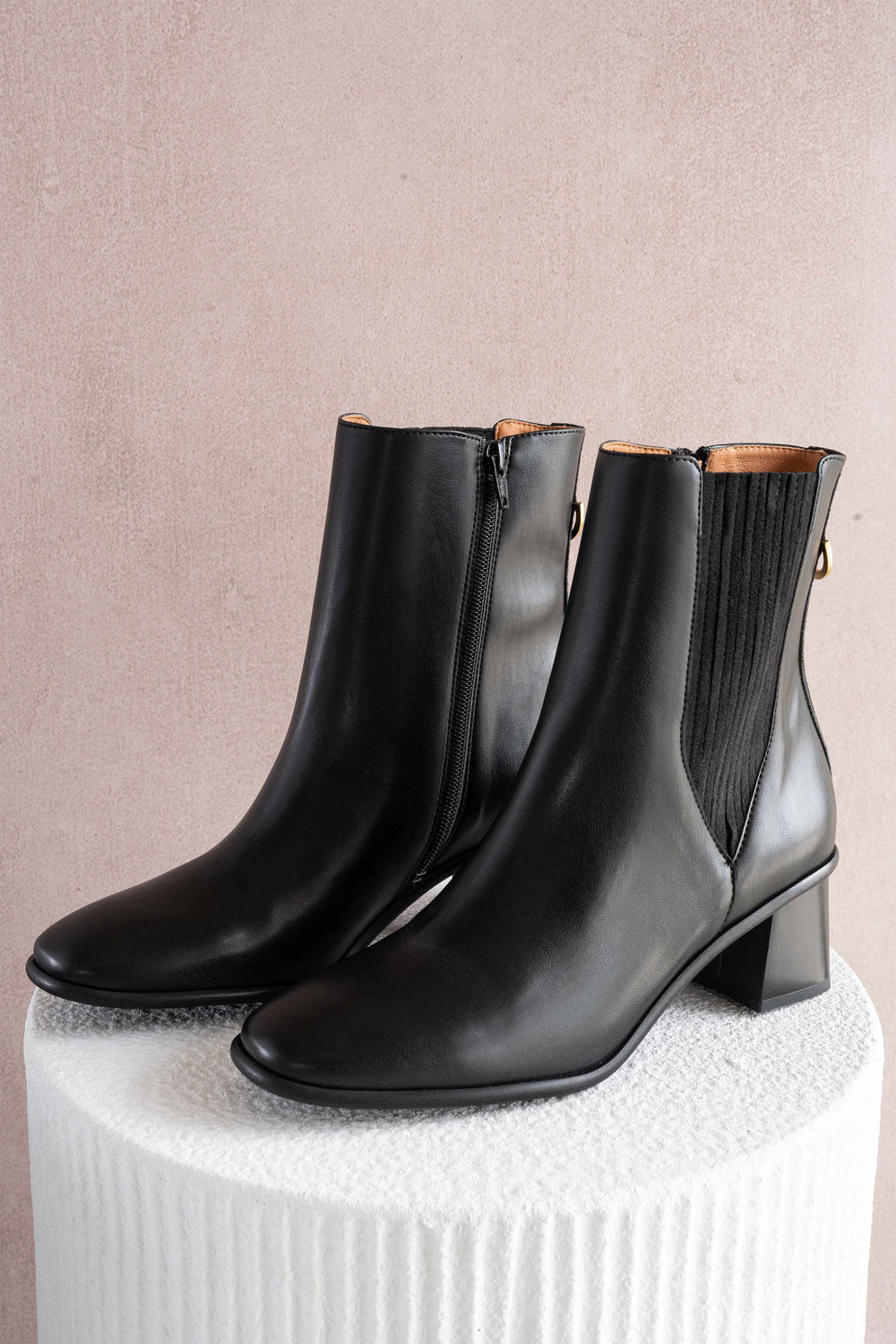 Bottine à talon vegan Bottine élégante noir couleur tendance rentrée 